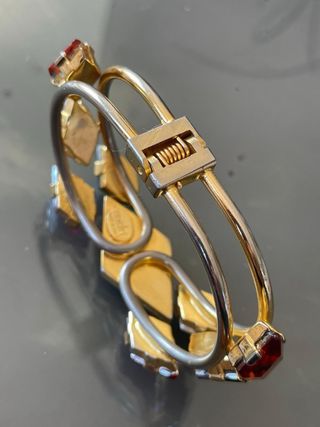 Bracciale firmato Rada con cristalli