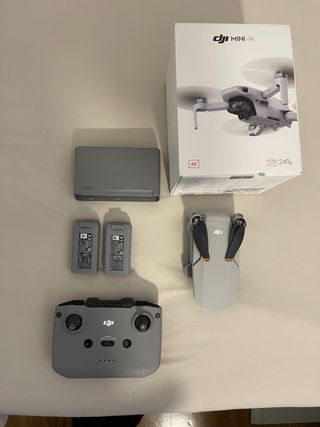 Dron DJI Mini 4K Gris