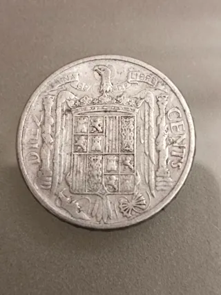 10 céntimos España 1945 error borde