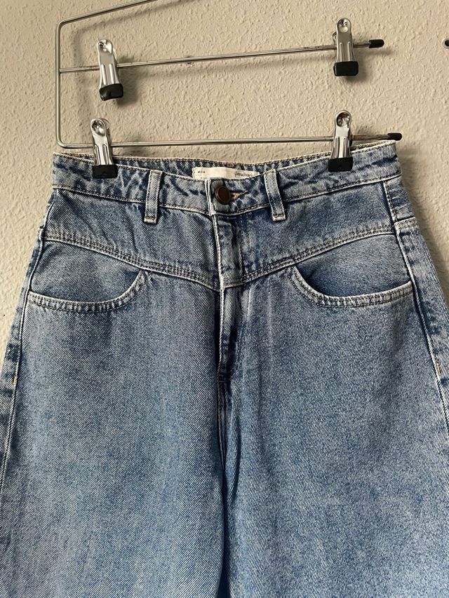 Pantalón vaquero mom azul