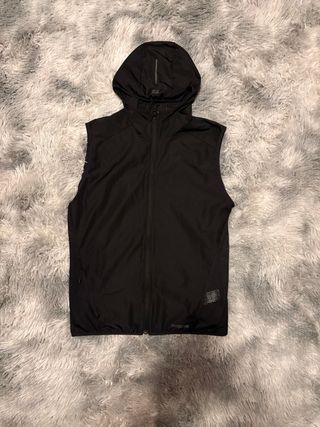 Gilet Kalenji leggero con cappuccio