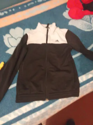 Sudadera Adidas Talla M Negra y Blanca