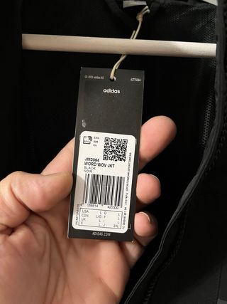 Chaqueta Adidas Negra y Blanca