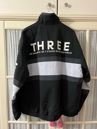 Chaqueta Adidas Negra y Blanca