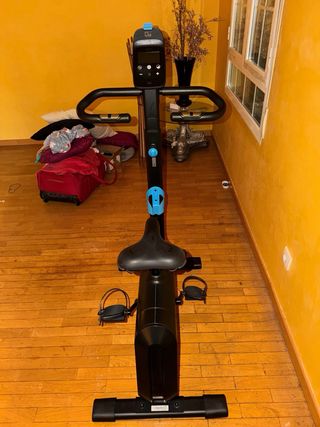 Bicicleta estática autoalimentada DOMYOS 520