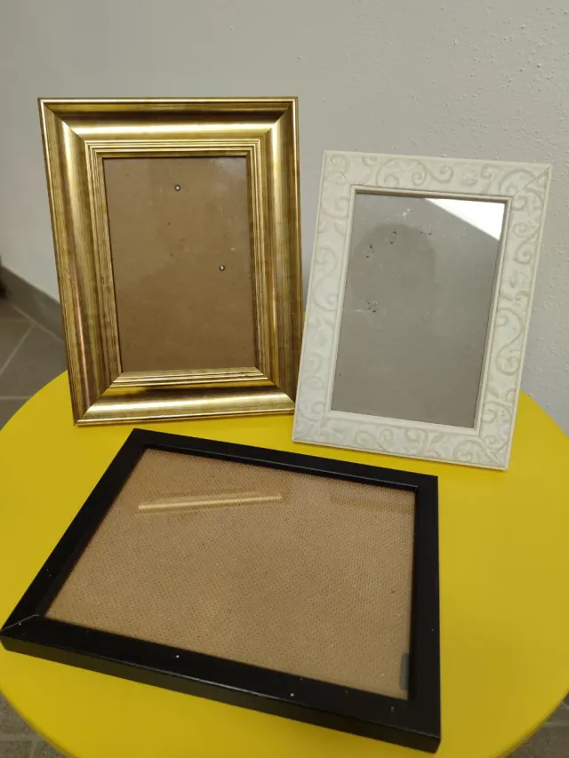 Lotto 24 Portafoto e Cornici varie dimensioni