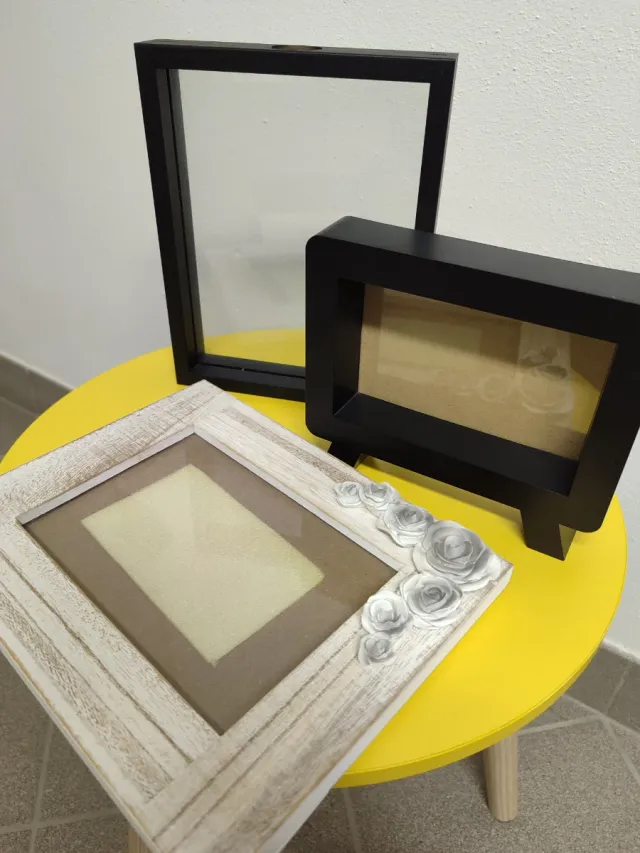 Lotto 24 Portafoto e Cornici varie dimensioni