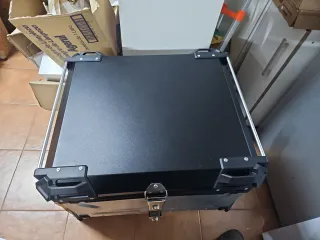 Maleta Baúl Moto Negra Interior Acolchado