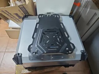 Maleta Baúl Moto Negra Interior Acolchado