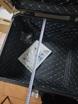 Maleta Baúl Moto Negra Interior Acolchado