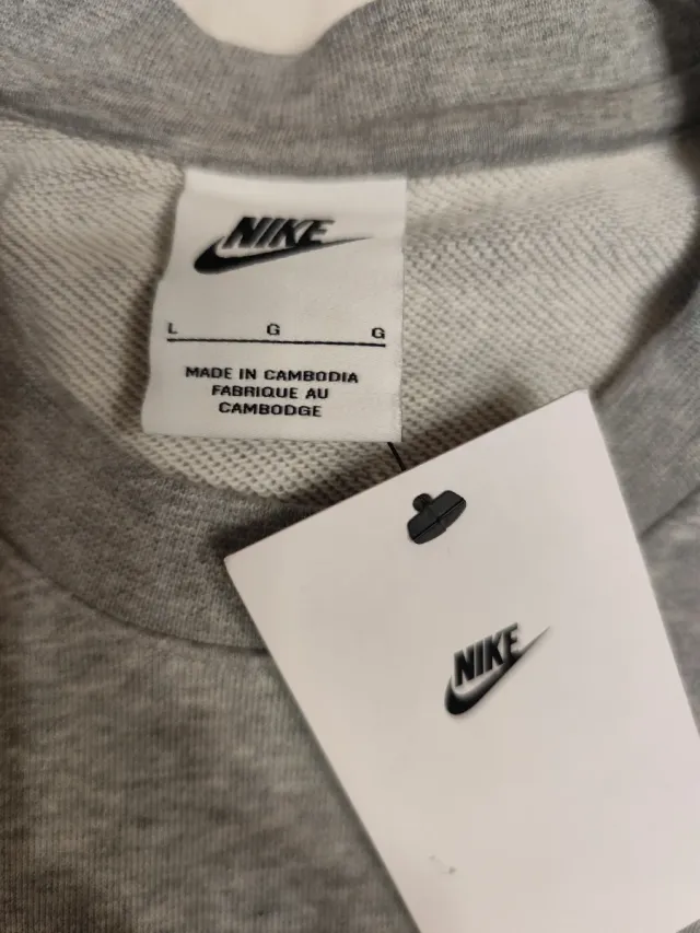 Sudadera Gris Nike Club. Unisex. T-L