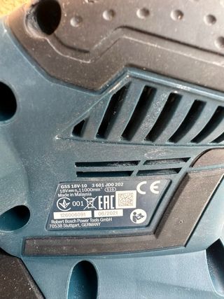 Lijadora Bosch GSS 18V-10 Professional