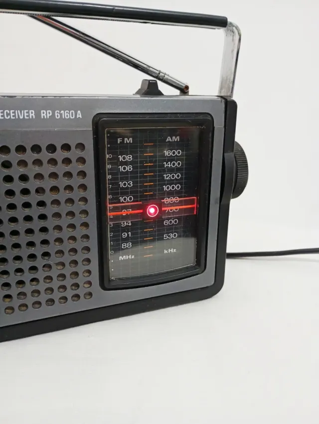 Radio Sanyo RP6160A 2 Bandas Vintage