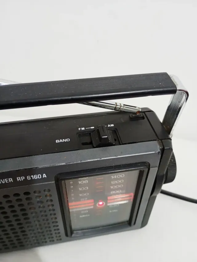 Radio Sanyo RP6160A 2 Bandas Vintage