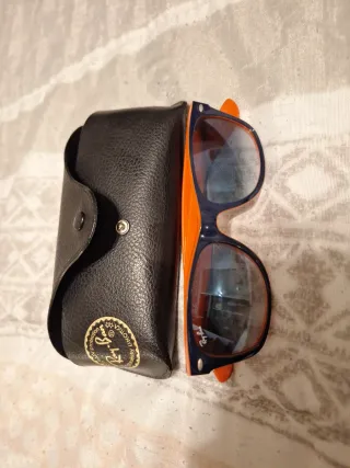 Gafas de sol Ray-Ban azul y naranja