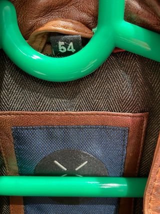 Cazadora de cuero marrón Stones.