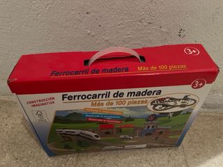 Ferrocarril de madera +100 piezas sin estrenar