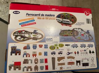 Ferrocarril de madera +100 piezas sin estrenar