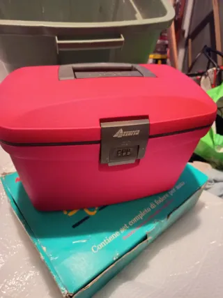 Beauty case Azzurra con lucchetto combinato