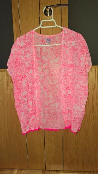 Casaca rosa con estampado paisley