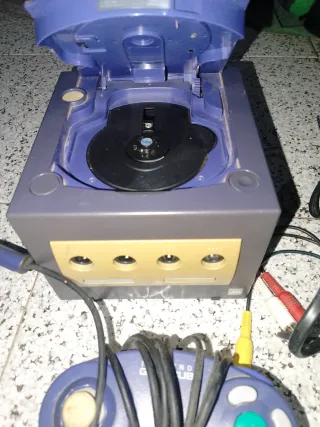 Consola Nintendo GameCube Morada Completa