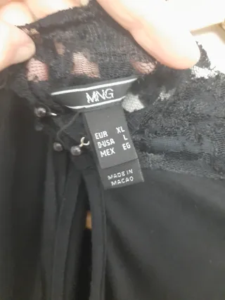 Camiseta negro marca Mango talla XL