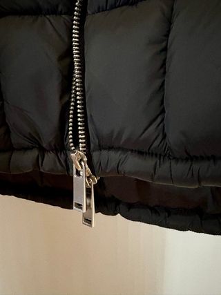 Cazadora acolchada Zara negra Talla XL