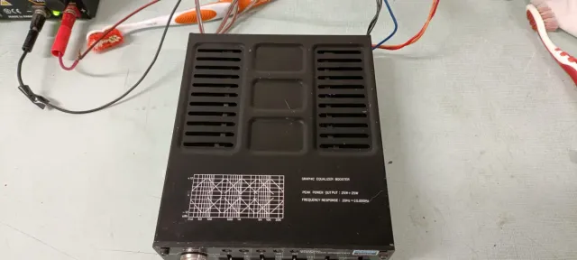 ECUALIZADOR DE COCHE ALPINE PB-200