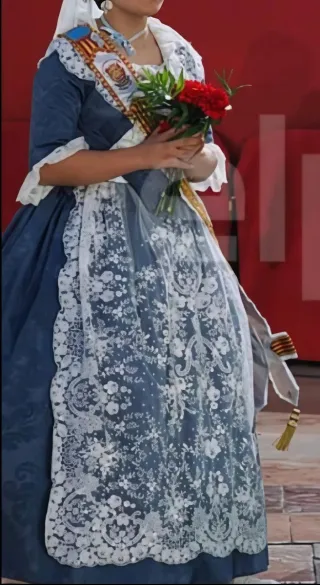 Traje de Fallera en plata + Corpiño