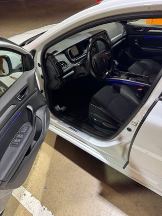 Renault Mégane 1.6 dCi 130CV — 2017 — FULL EQUIP —