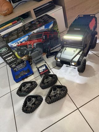 Traxxas TRX4 Defender Orugas