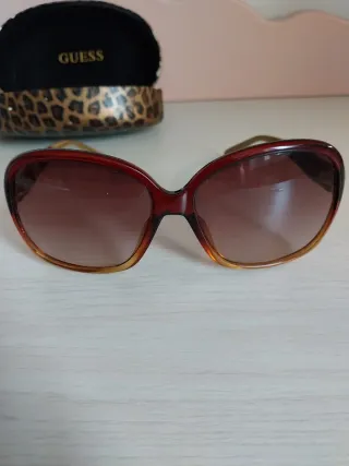 Occhiali da sole Guess Oversize Donna GU7193