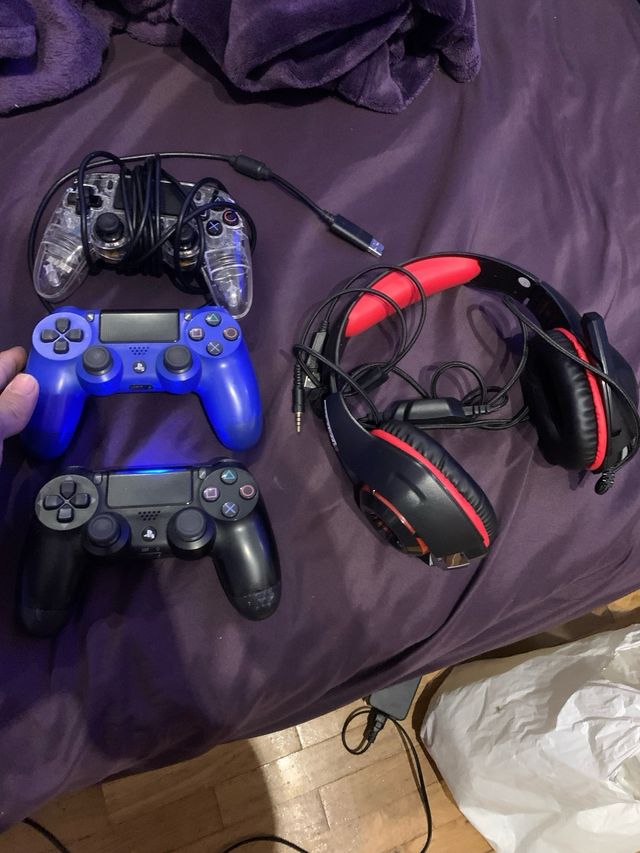 Mando PS4 y Auriculares Gaming