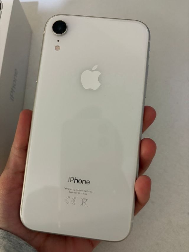 Apple iPhone XR Bianco 64GB Stato Batteria 74%