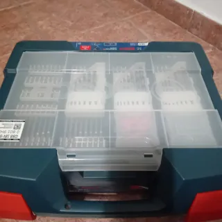 Caja L-BOXX con puntas y brocas