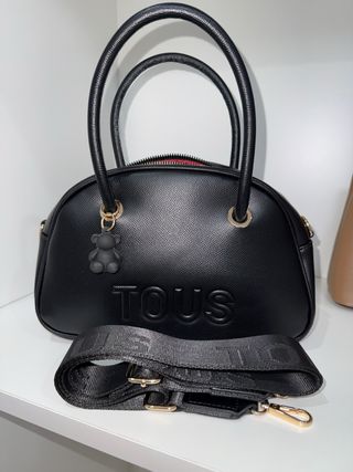 Bolso Tous Negro con Oso y Correa