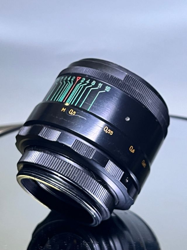 Objetiva Helios 44-2 KMZ para câmeras