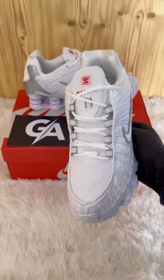 Zapatillas Nike Shox R4 Plata y Blanco