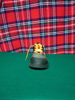 Zapatos de seguridad hombre negros y naranjas
