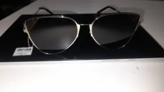 Gafas de sol Fendi plateadas y negras