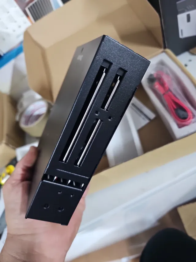 Caja 4 Bahías 2.5 SATA HDD Olmaster