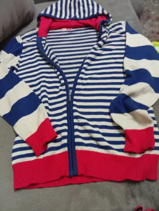 Jersey rayas azul, rojo y blanco