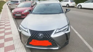 Lexus UX 2020