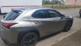 Lexus UX 2020