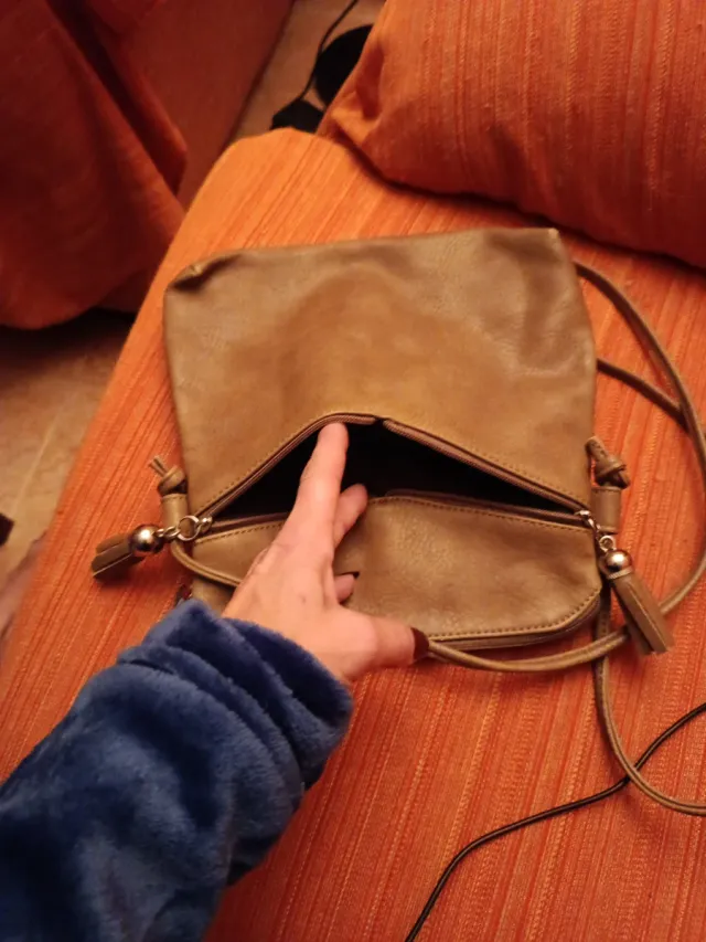 Bolso de polipiel beige