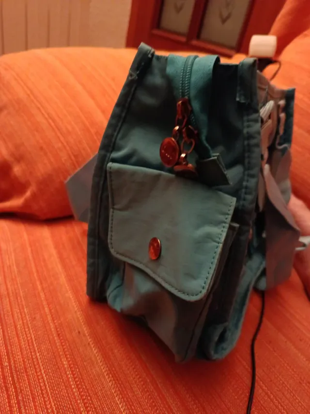 Bolso multiusos color verde azulado