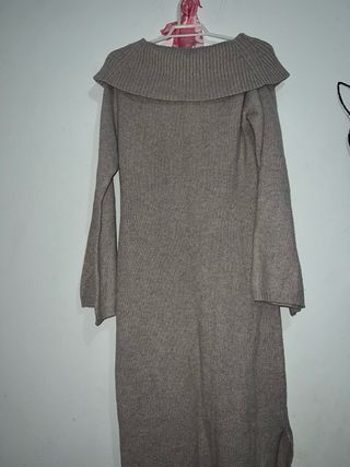 Vestido de lana beige largo