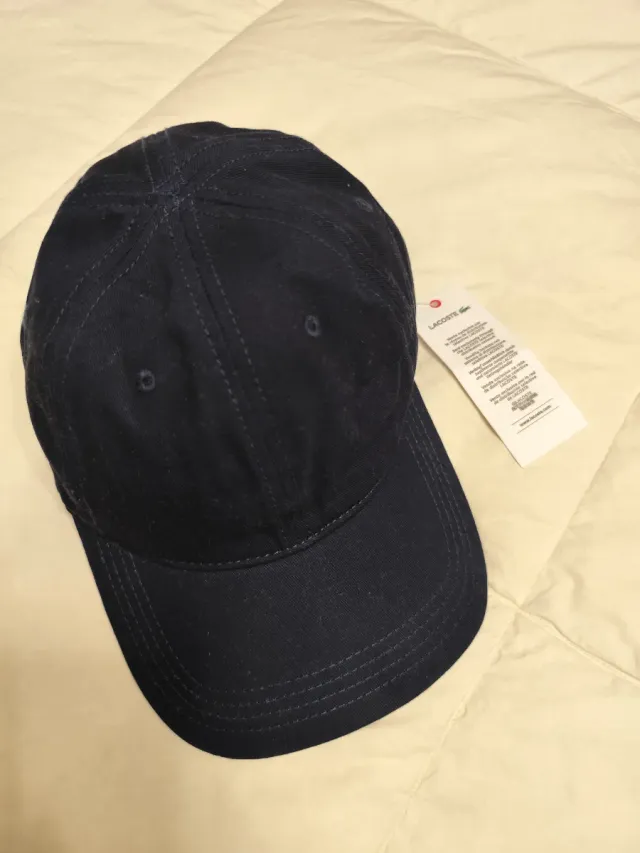 Lights weight Cap LACOSTE SPORT. T-U