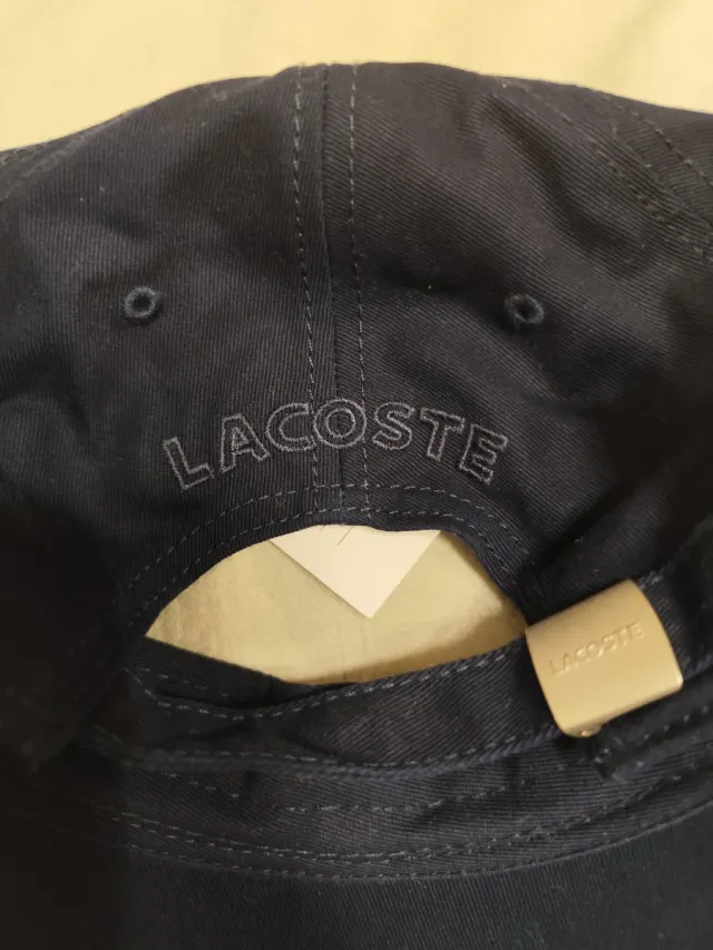 Lights weight Cap LACOSTE SPORT. T-U