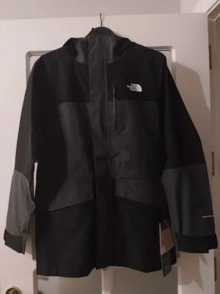 Chaqueta membrana impermeable y cortavientos TNF